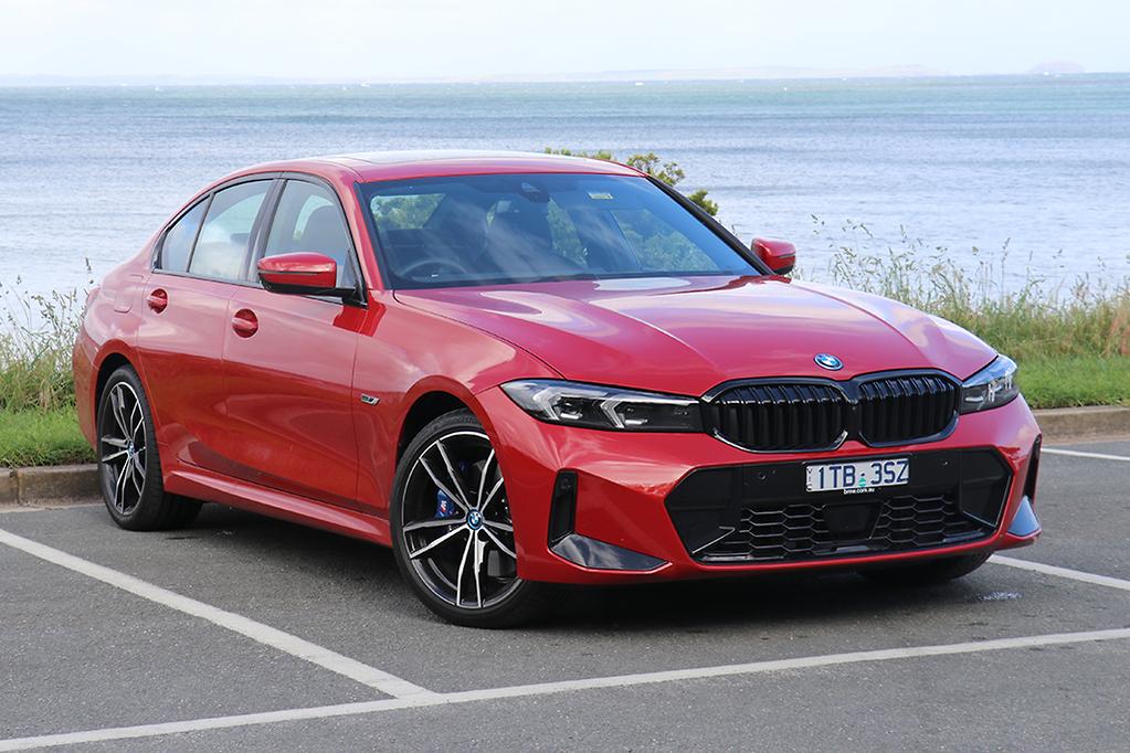 BMW Seri 3 (G20 330e)